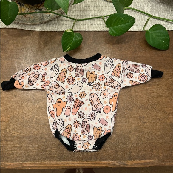 0-3M Penny Pie Groovy Ghost Sweater Romper - Picture 4 of 4